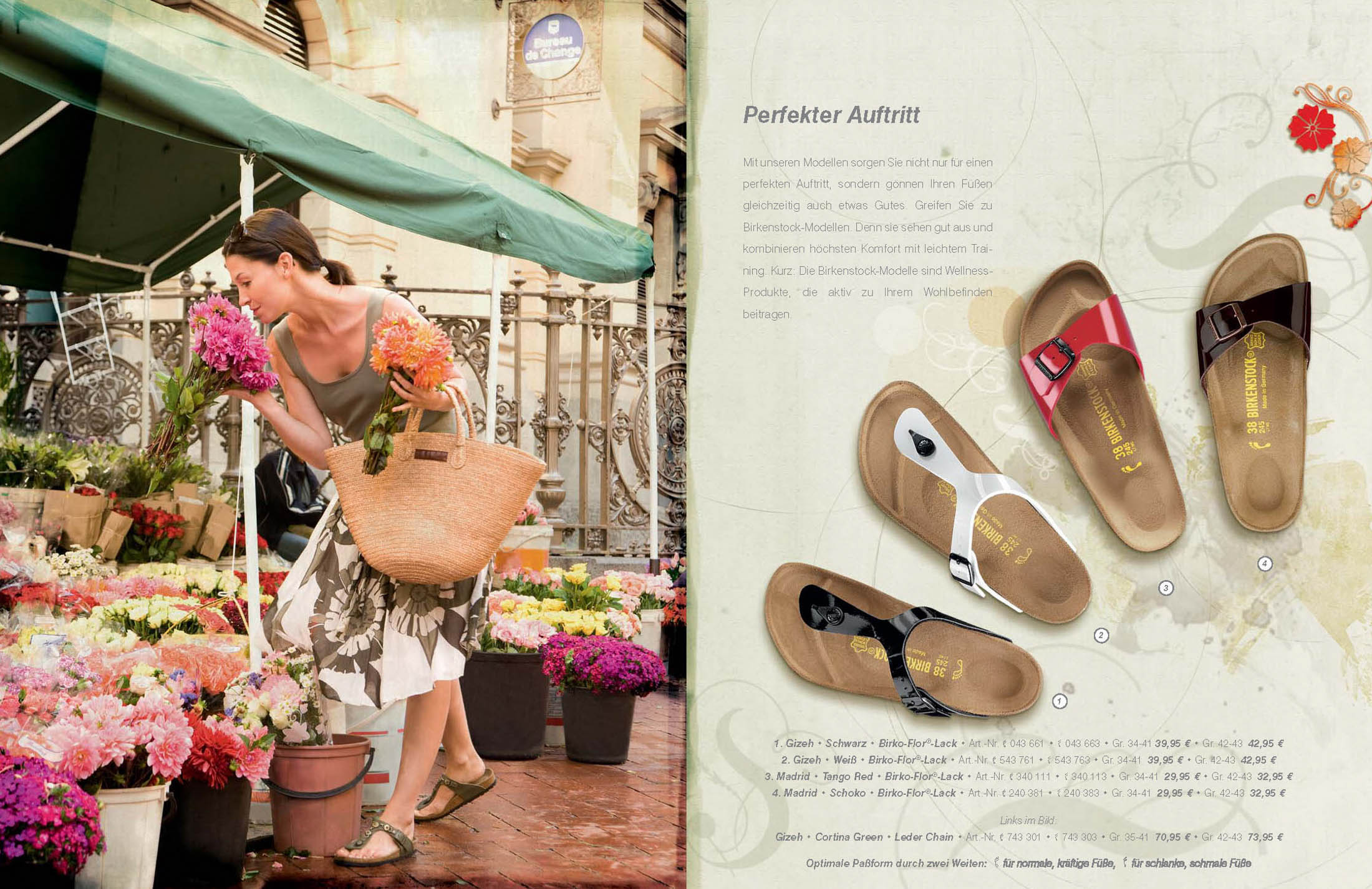 Eine Frau in einem geblümten Kleid und Sandalen beim Einkaufen auf einem geschäftigen Blumenmarkt, trägt einen großen Korb und riecht an Blumen. Daneben steht eine Seite mit verschiedenen Sandalendesigns und Beschreibungen auf Deutsch. © Fotografie Tomas Rodriguez