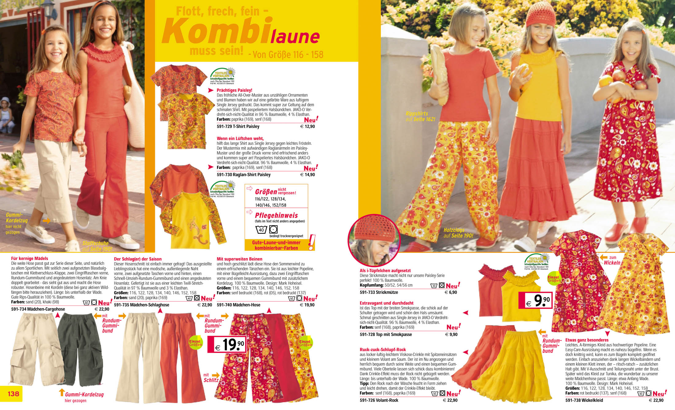 Eine lebendige Magazinstrecke mit einer Kollektion von Kindermode. Mehrere Tafeln zeigen junge Mädchen, die farbenfrohe Outfits vorführen, begleitet von detaillierten Beschreibungen und Preisen auf Deutsch. © Fotografie Tomas Rodriguez