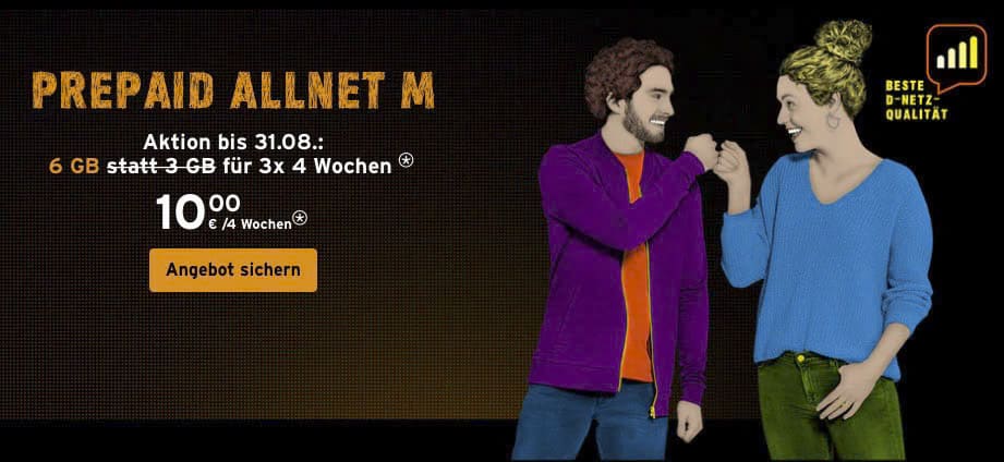 Zwei lächelnde und mit den Fäusten aneinandergeprallte Personen neben einer Anzeige für einen Prepaid-Mobilfunktarif. Das Angebot umfasst 6 GB Datenvolumen für vier Wochen für 10 € bis zum 31. August. Der Hintergrund ist schwarz mit gelbem und weißem Text. © Fotografie Tomas Rodriguez